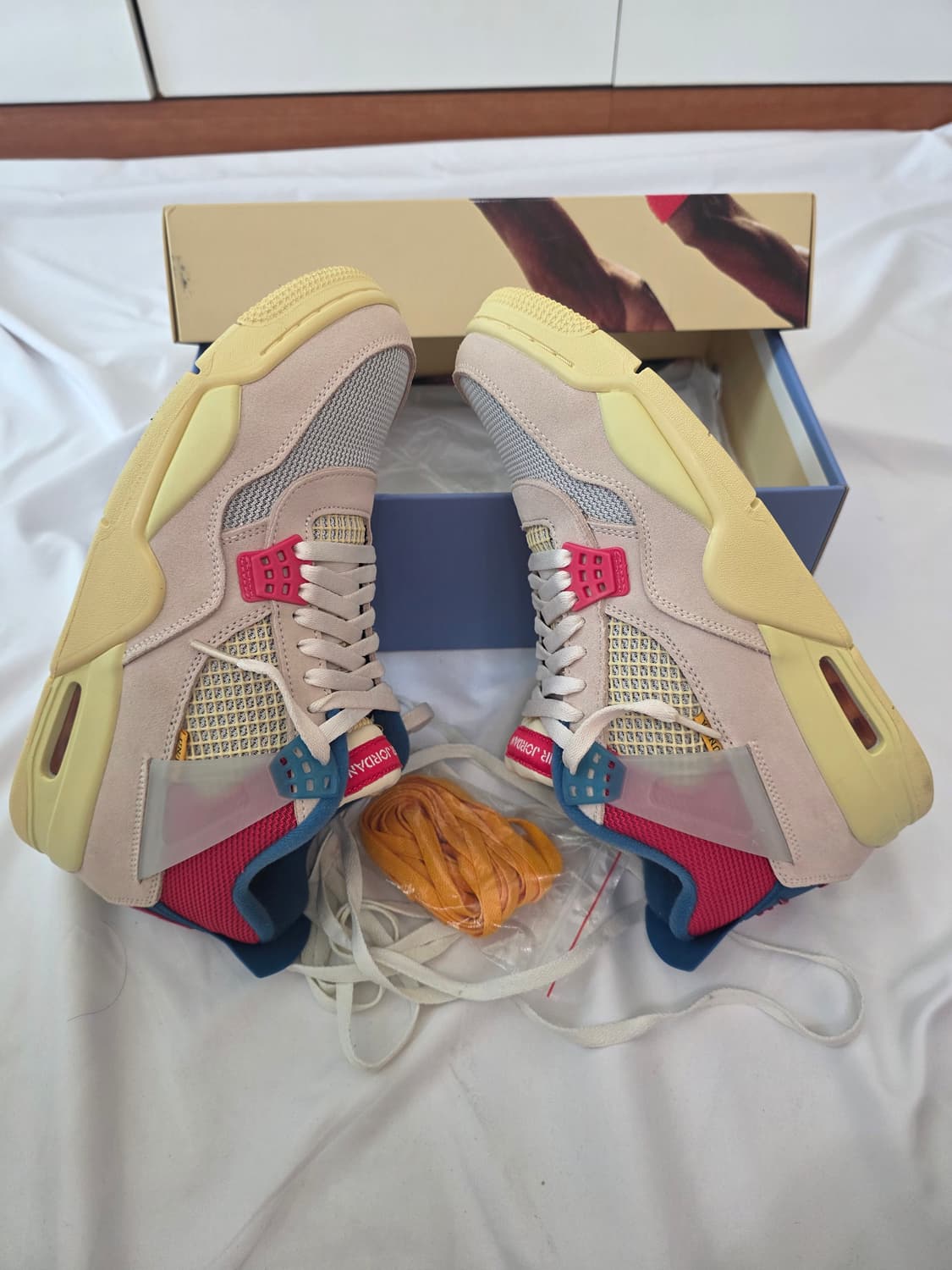 조던 4 x 유니온 레트로 구아바 아이스 상품이미지5