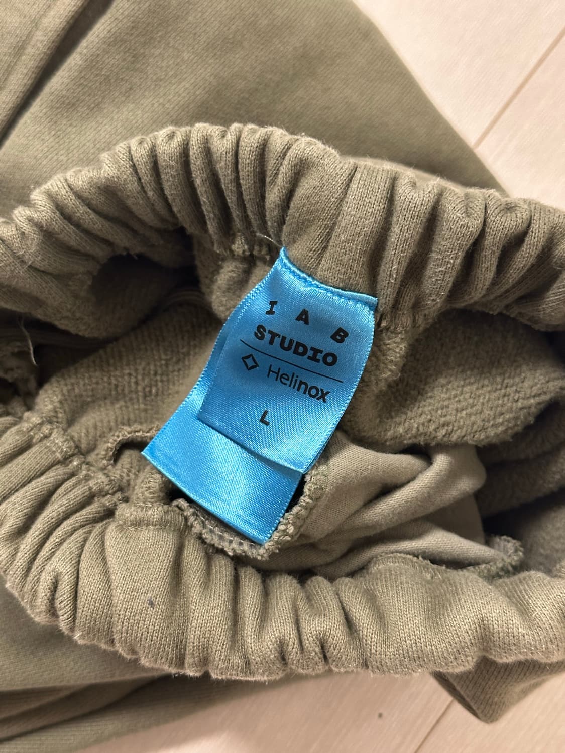 아이앱 x 헬리녹스 맨투맨 바지 세트 상품이미지8