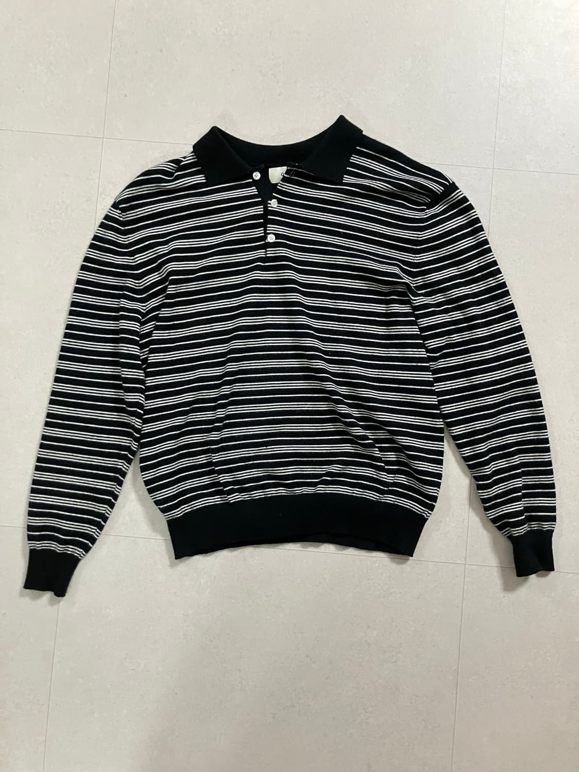 스트라이프 카라 니트 상품이미지1