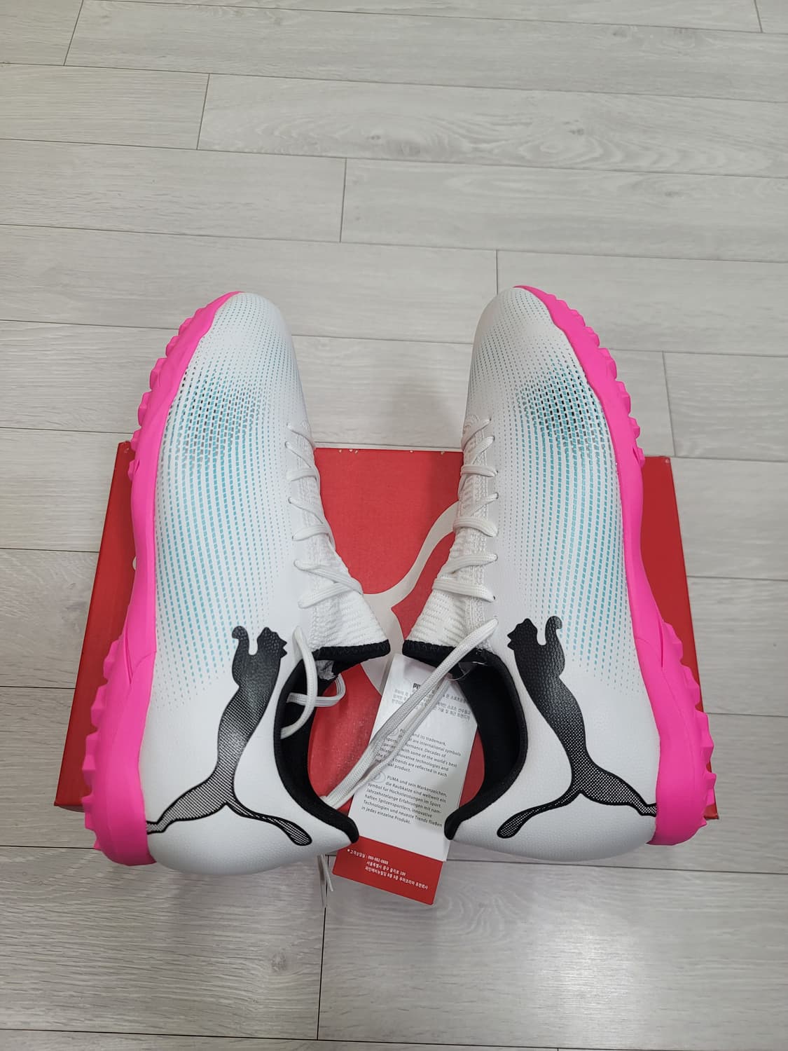 (280)푸마 풋살화 퓨처 7 플레이 TT[대전 직거래도 가능] 상품이미지1