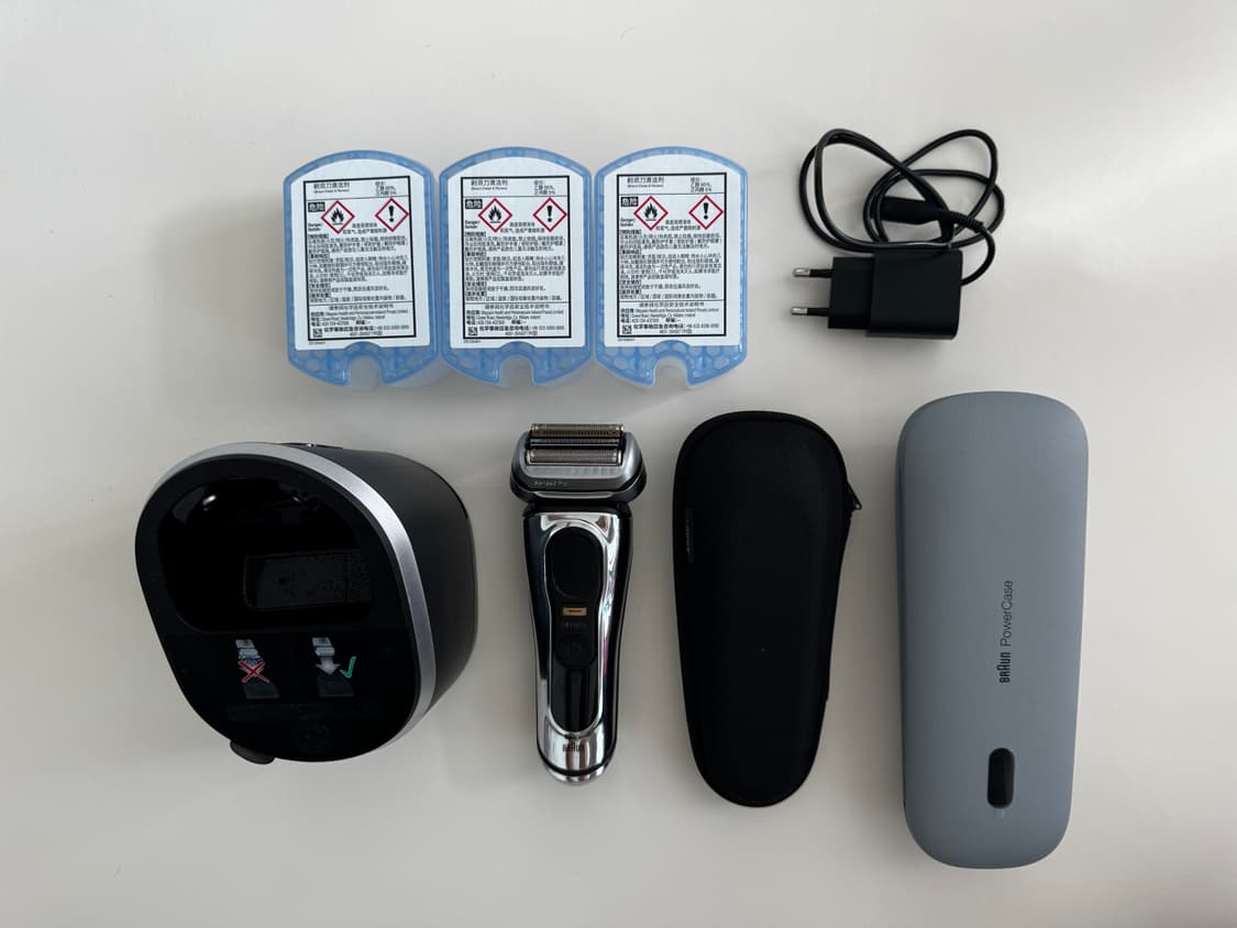 브라운 전기 면도기 시리즈9 PRO PIUS 상품이미지1