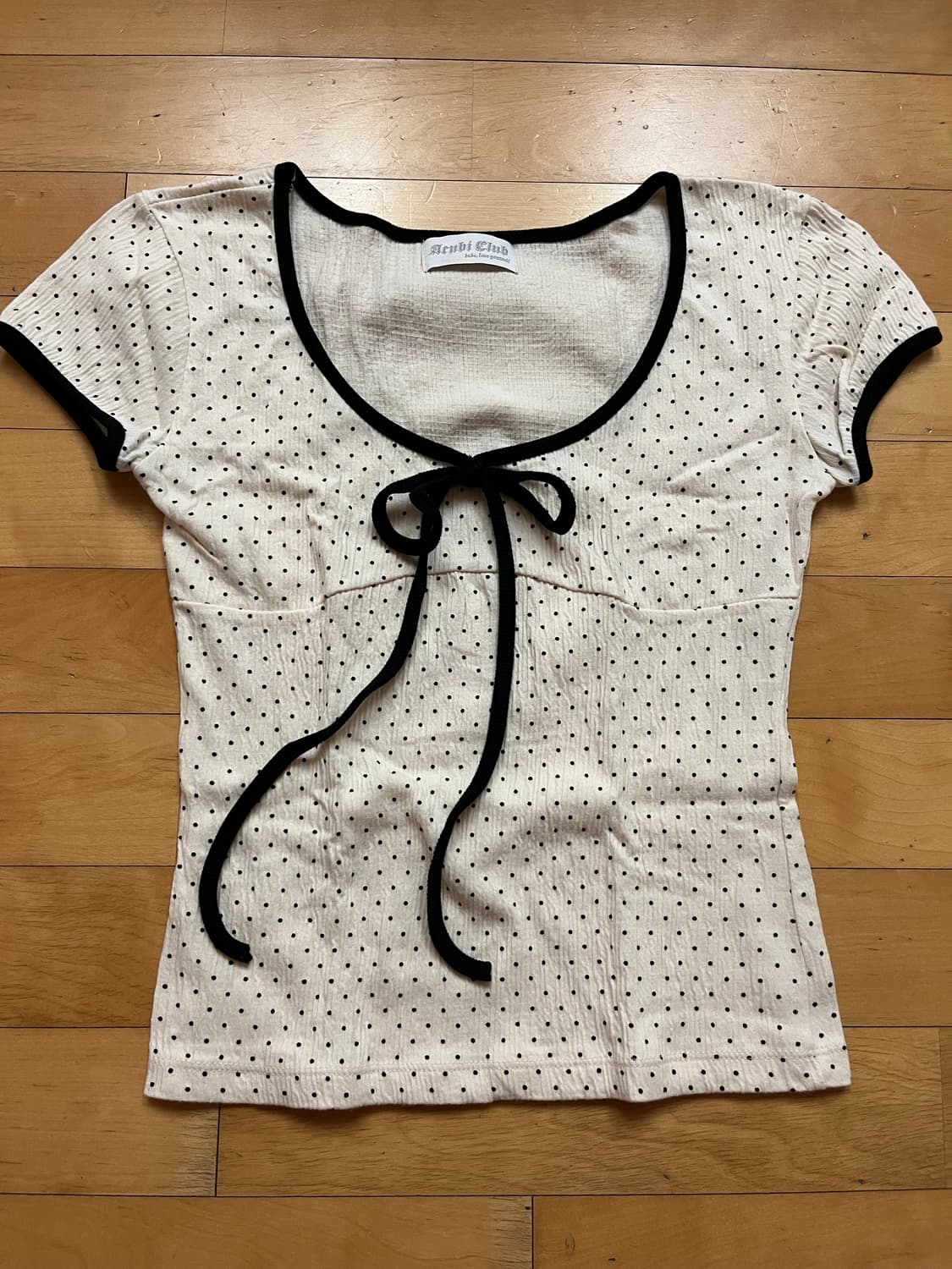 아쿠비클럽 dot ribbon tee 상품이미지4