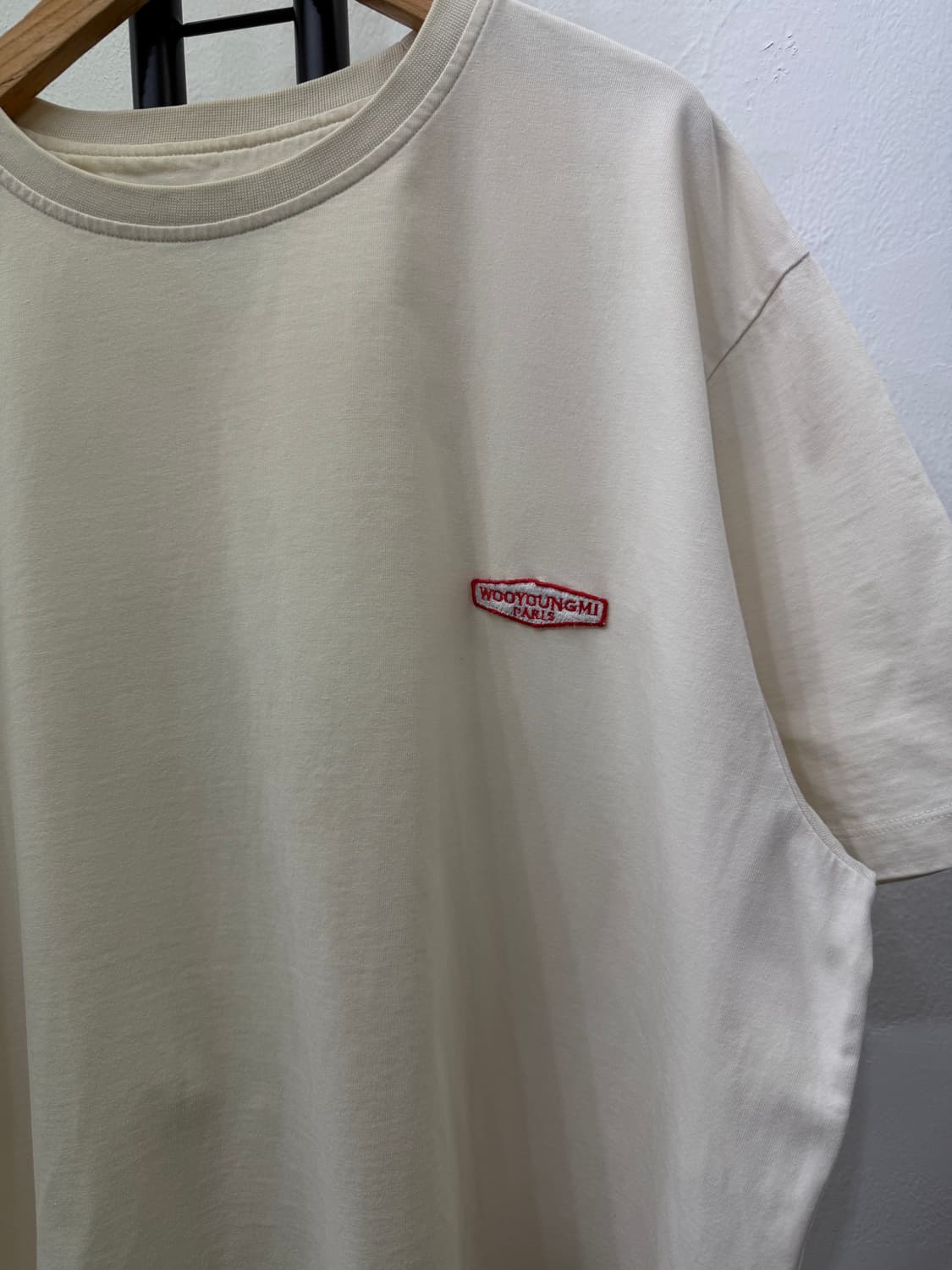 정품) 우영미 백로고 로고 반팔 티셔츠 50 상품이미지4