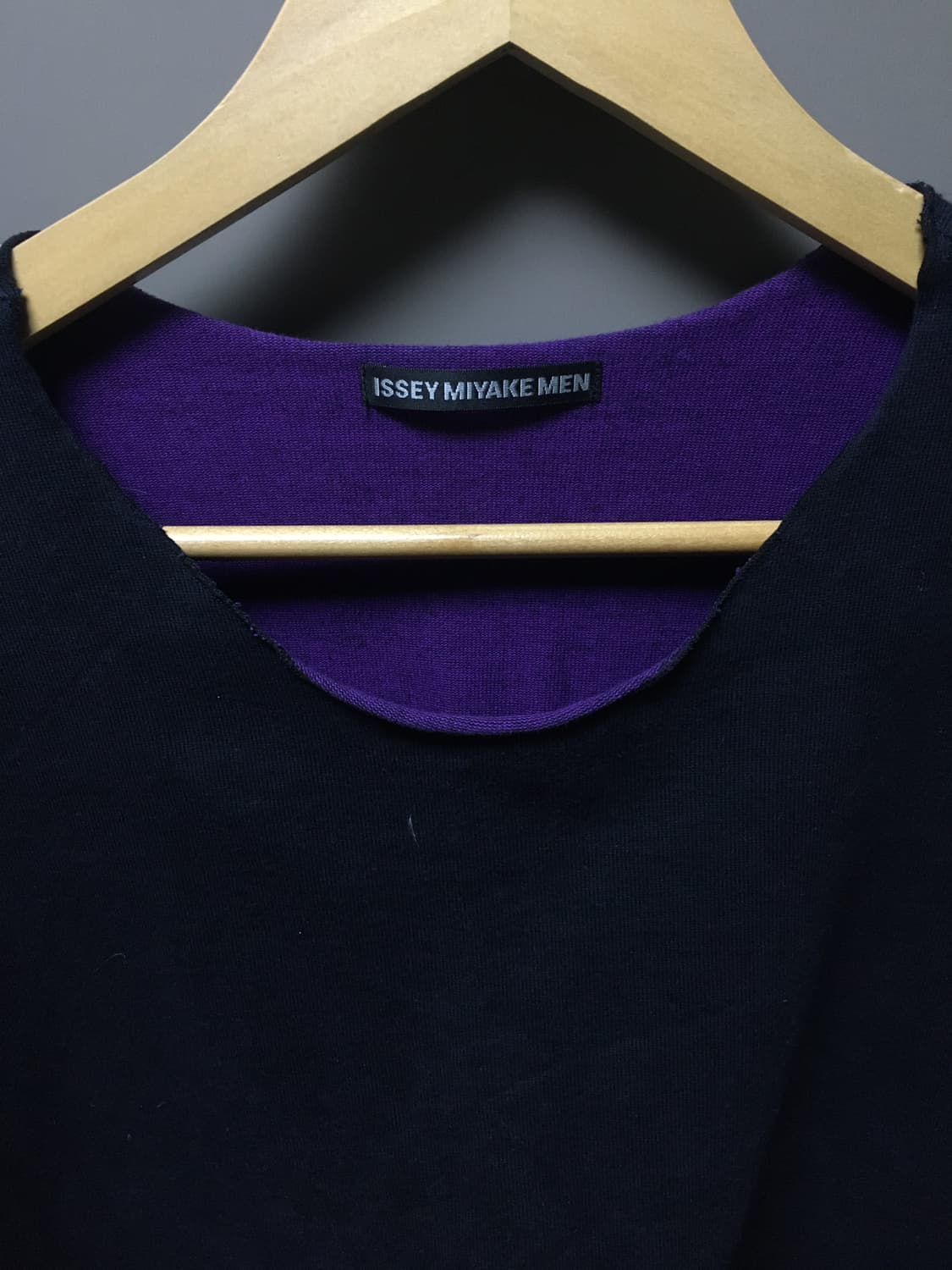 이세이미야케 맨 리버서블 수소봉제 오버록 롱슬리브 상품이미지2