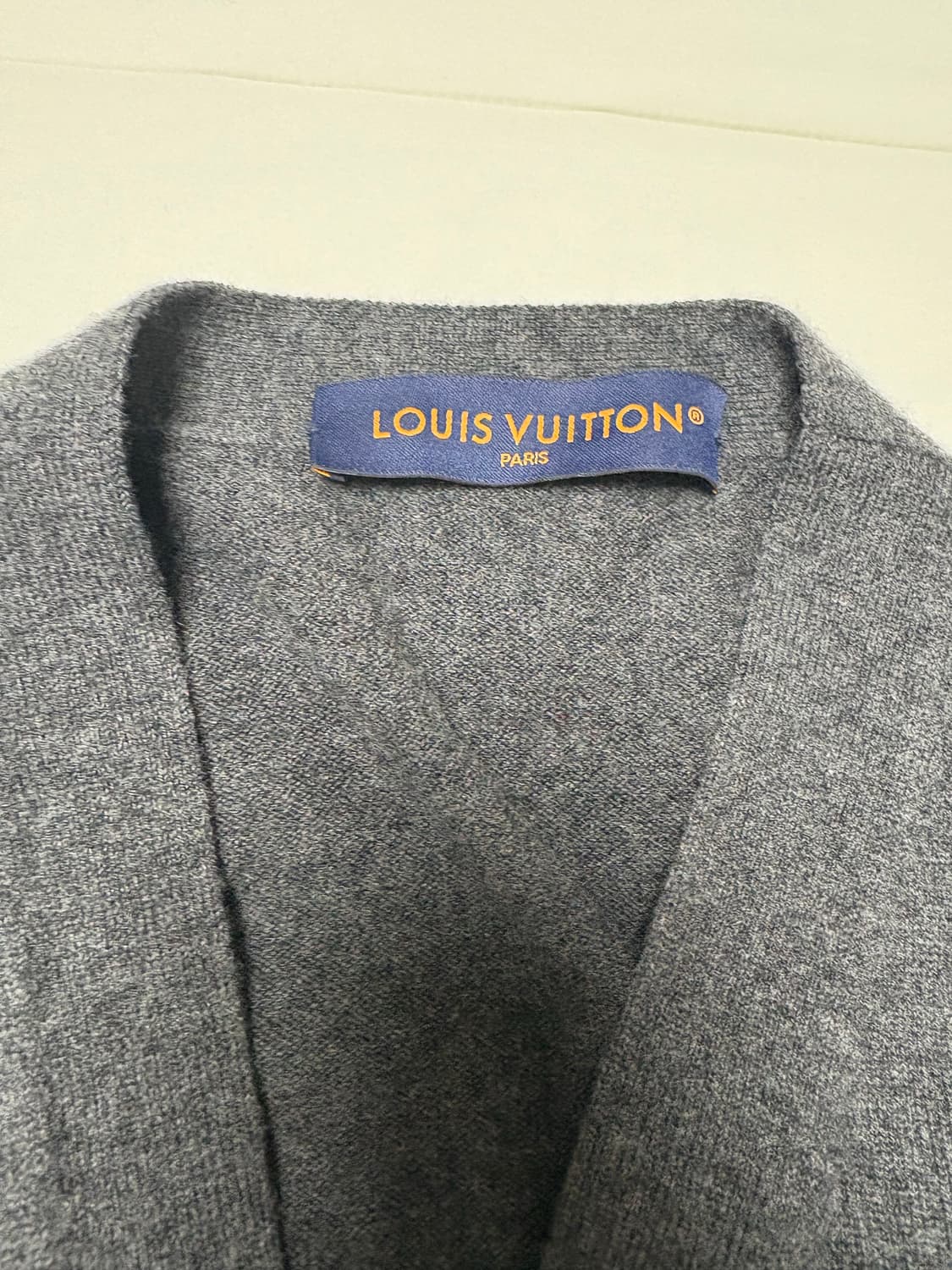 루이비통 캐시미어 모노그램 가디건 상품이미지7