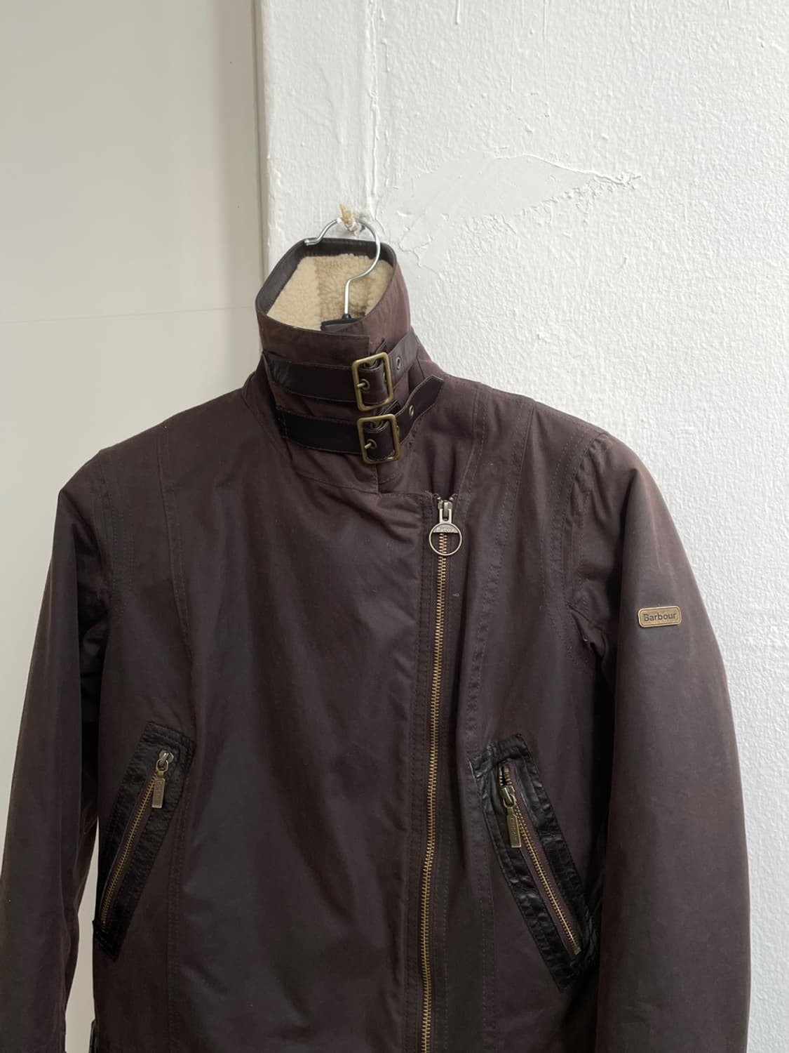 바버 Ordanance 무스탕 왁스 자켓 상품이미지5