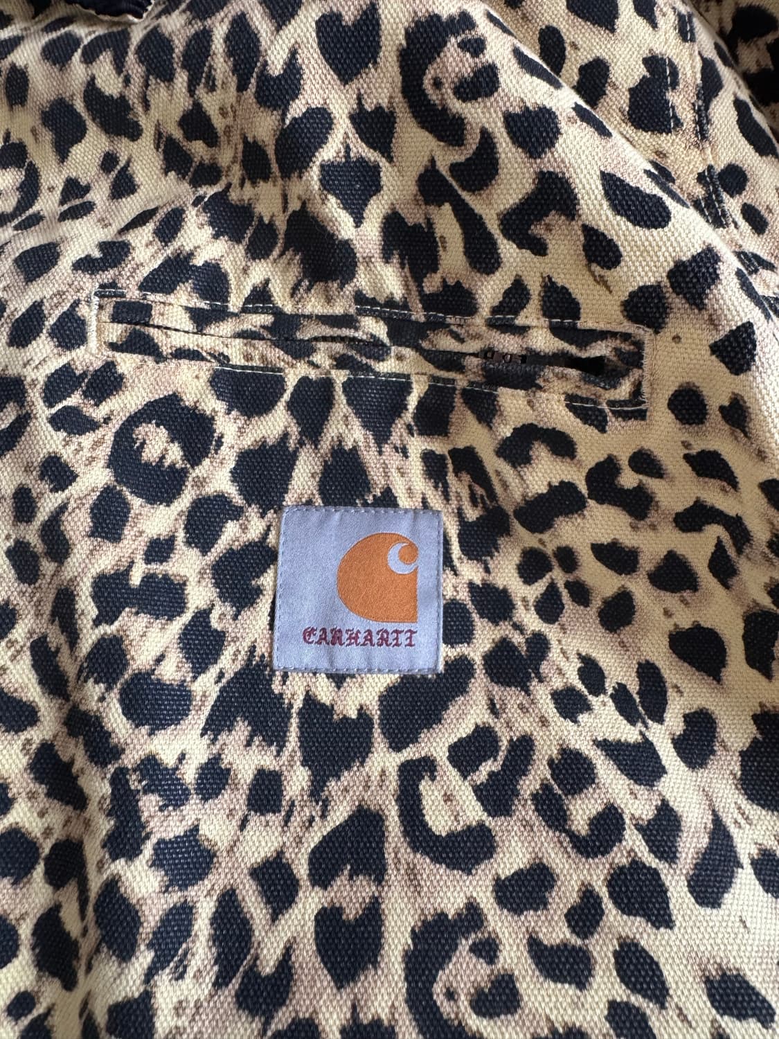 칼하트X와코마리아 L사이즈 상품이미지2