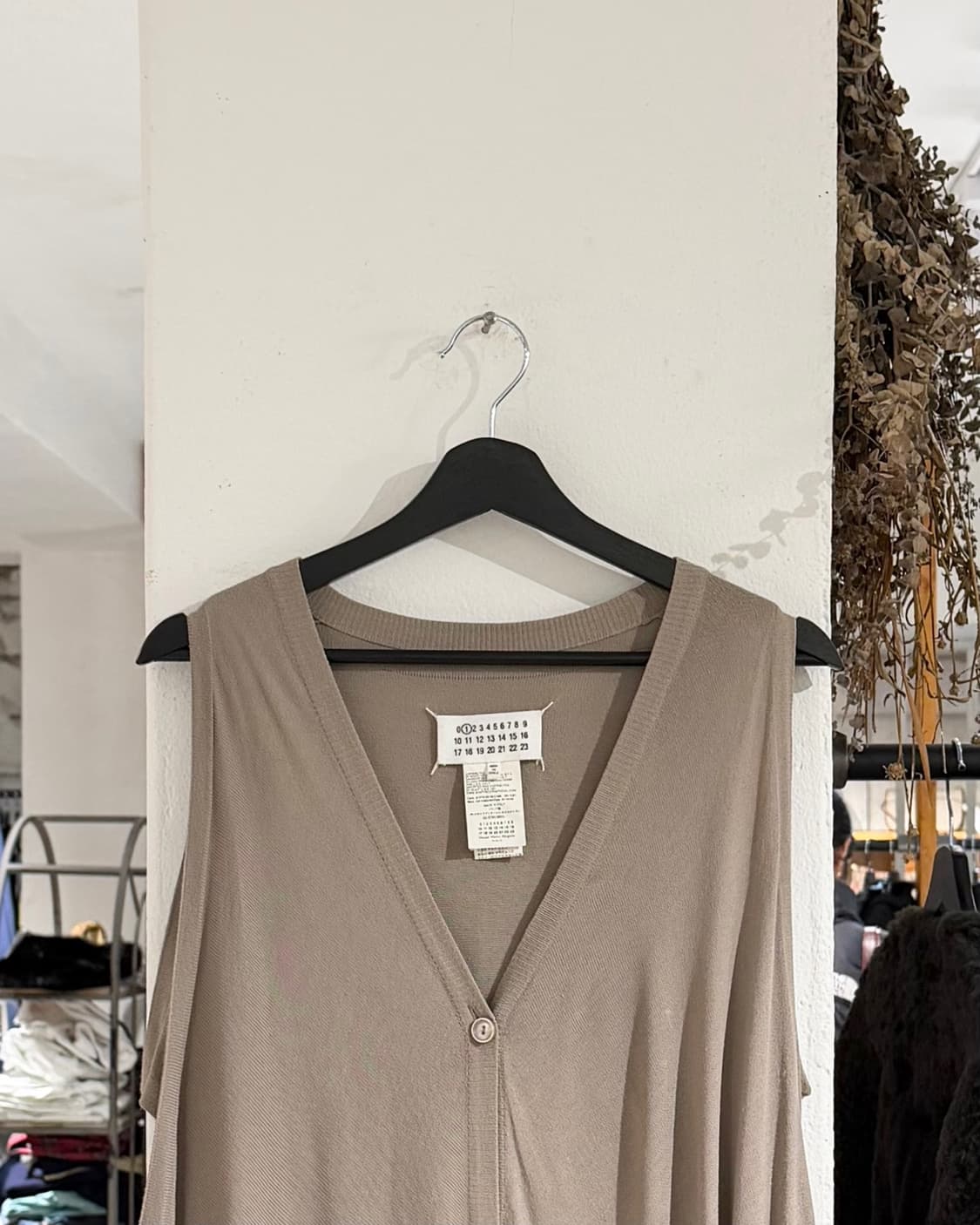 메종 마르지엘라 베이지 롱 니트 슬리브리스 상품이미지4