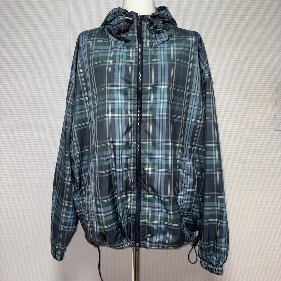 Check Windbreaker 상품이미지1