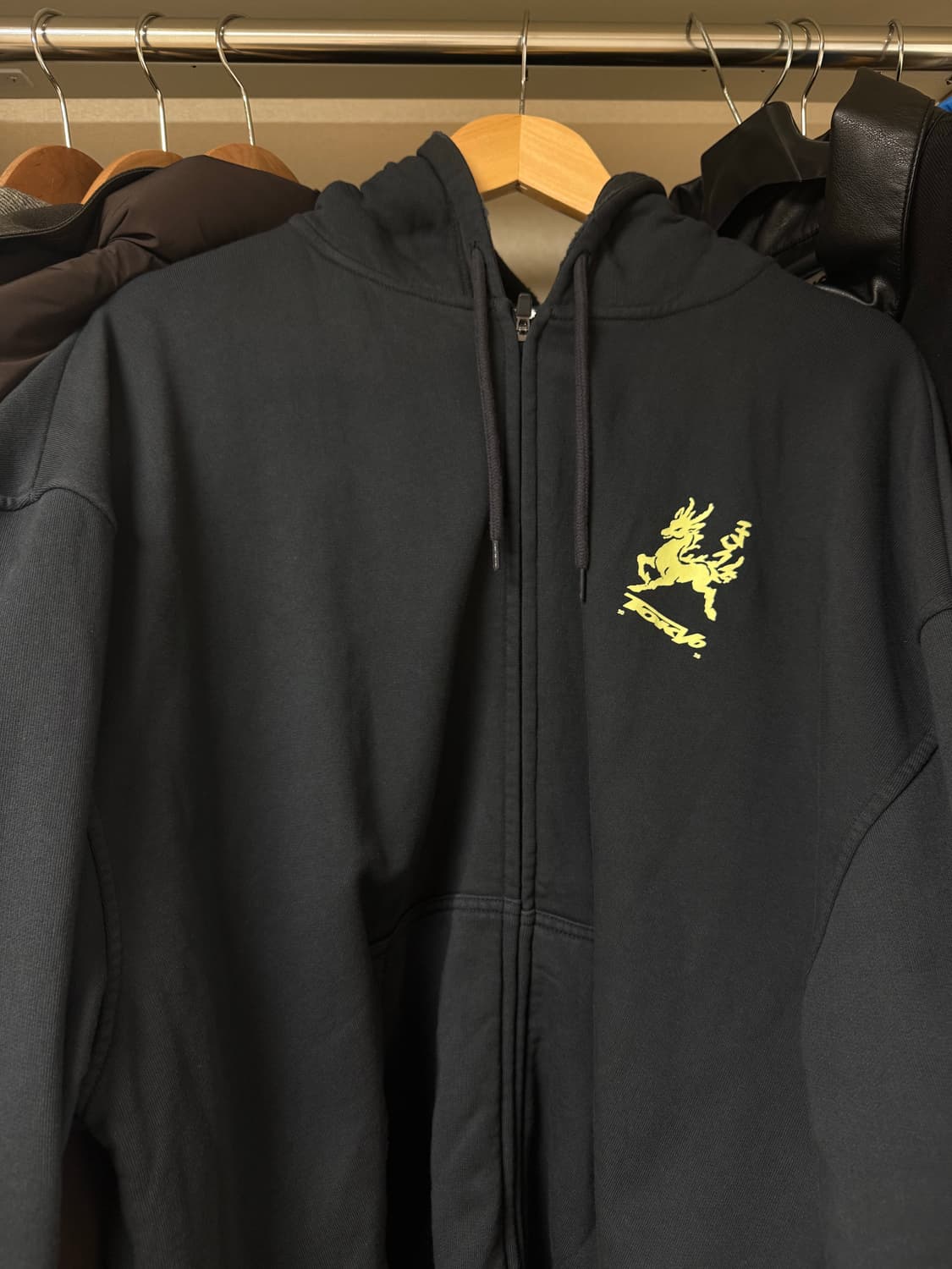 UVU 2026 도쿄 후드집업 XL 상품이미지2