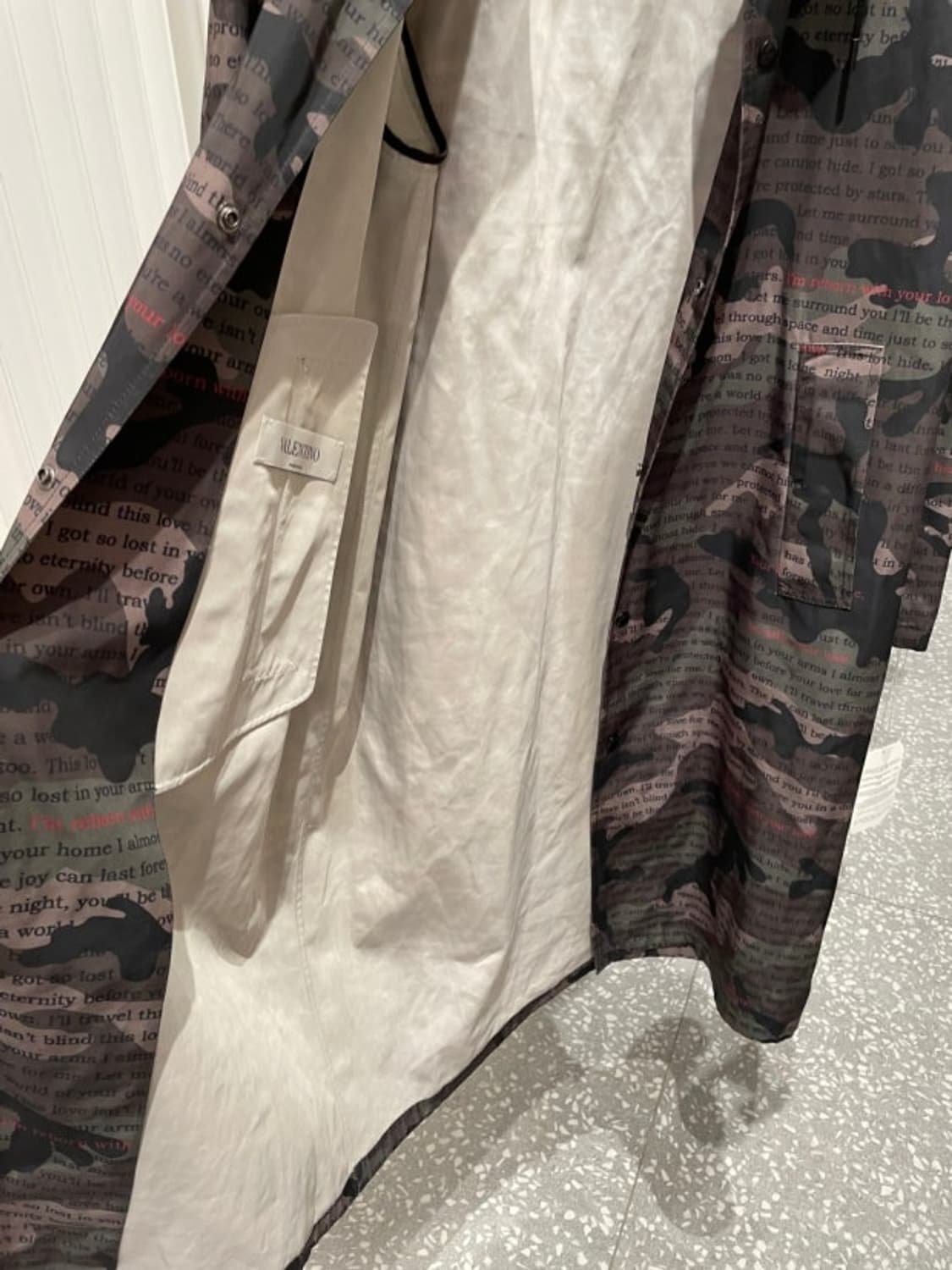 🔥 VALENTINO 발렌티노 정품 남성 카모플라주 후드 롱코트[48] 상품이미지9