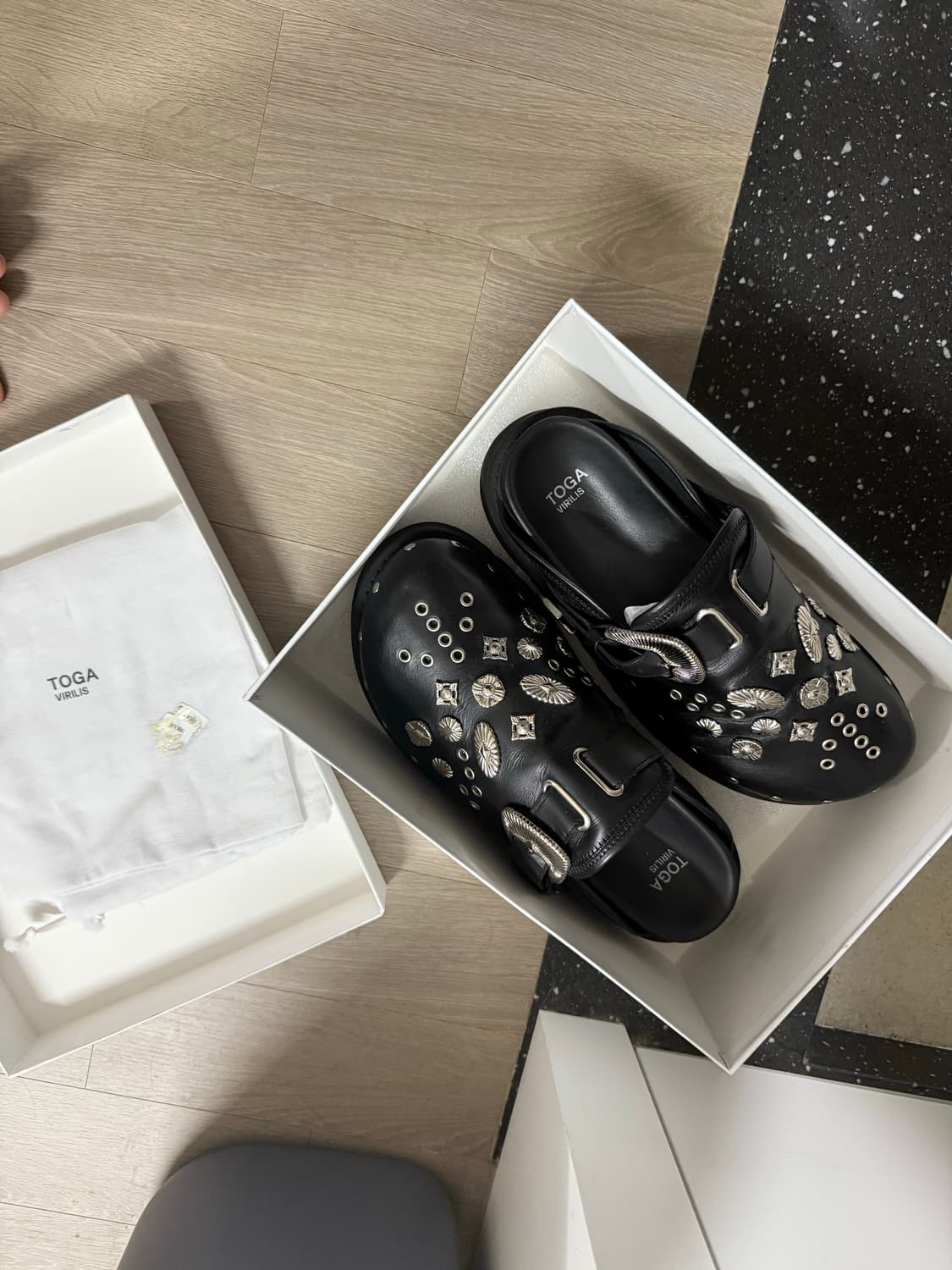 토가 비릴리스 뮬 44 상품이미지1