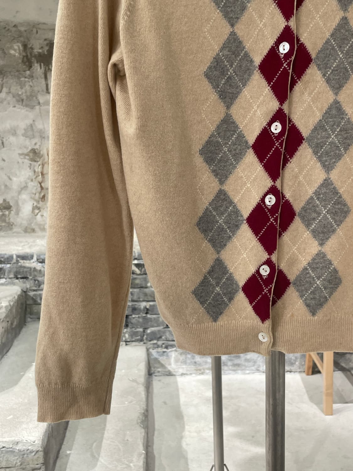버버리 베이지 아가일 울 니트 가디건 상품이미지4