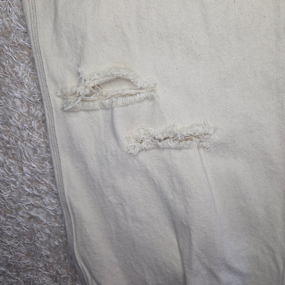 에이카화이트 데미지 핀턱 와이드 팬츠 상품이미지4