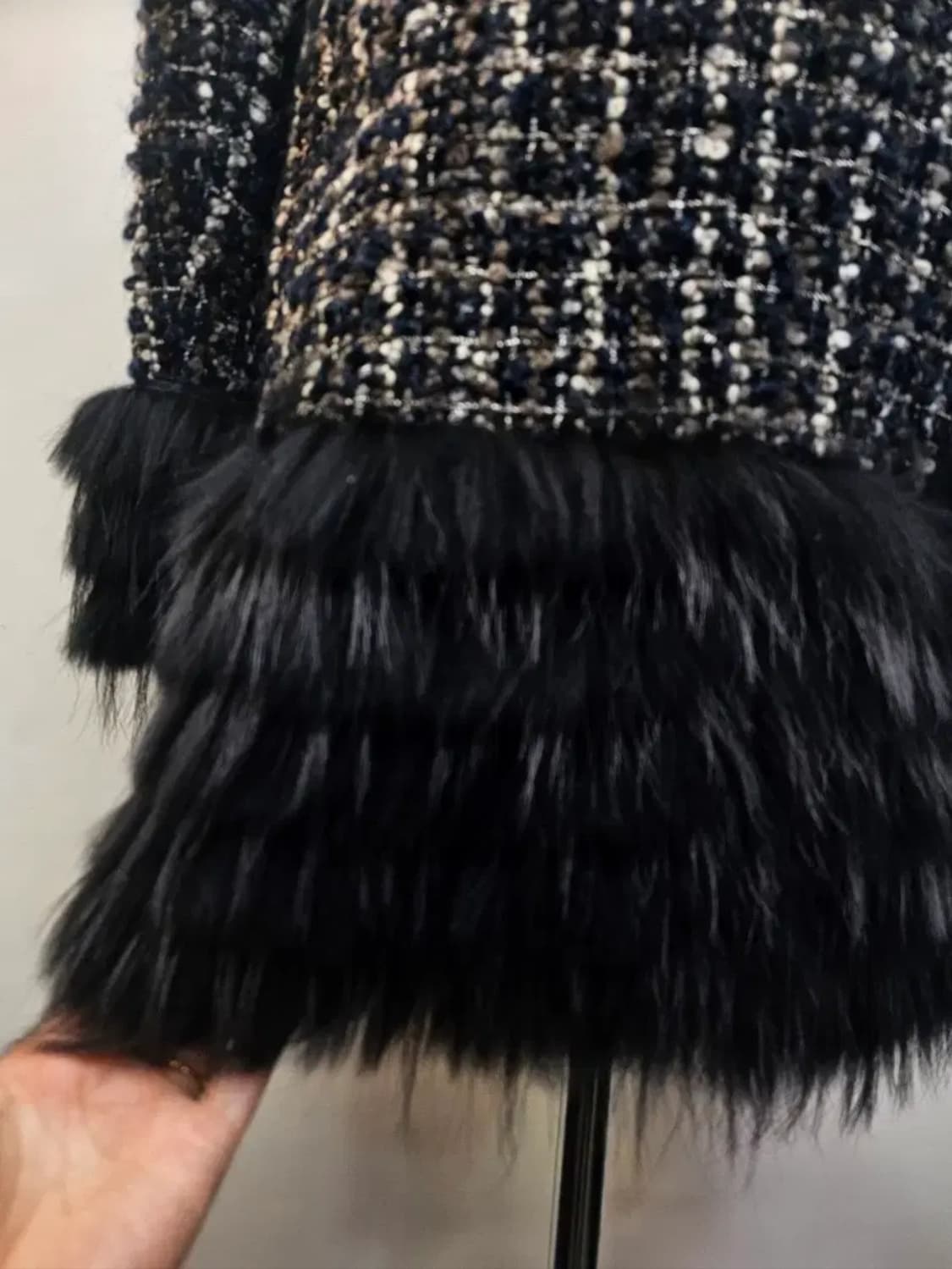 한섬 오즈세컨  너쿠리퍼 트리밍 트위드쟈켓 55 상품이미지5