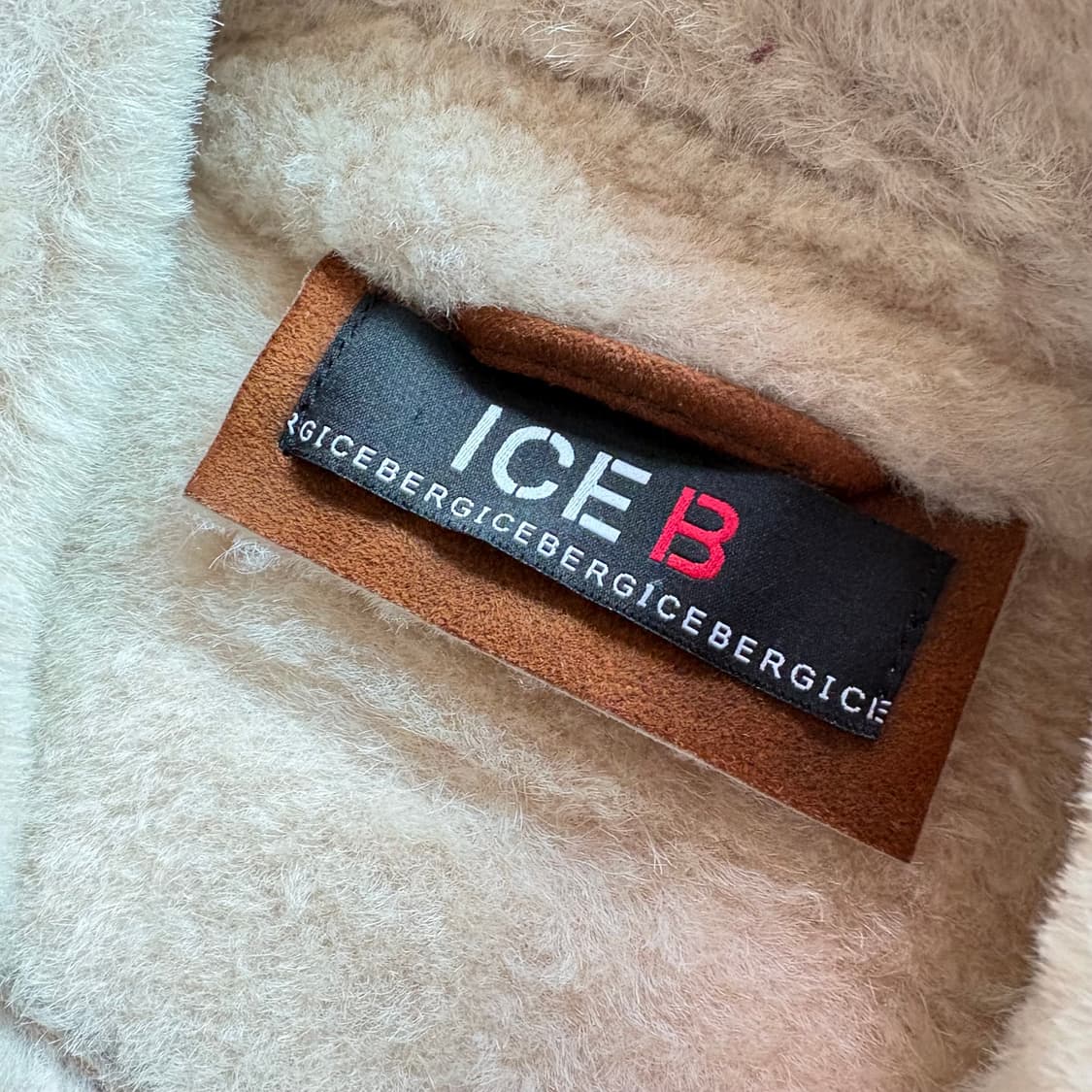 아이스버그 무스탕 자켓-50 상품이미지3