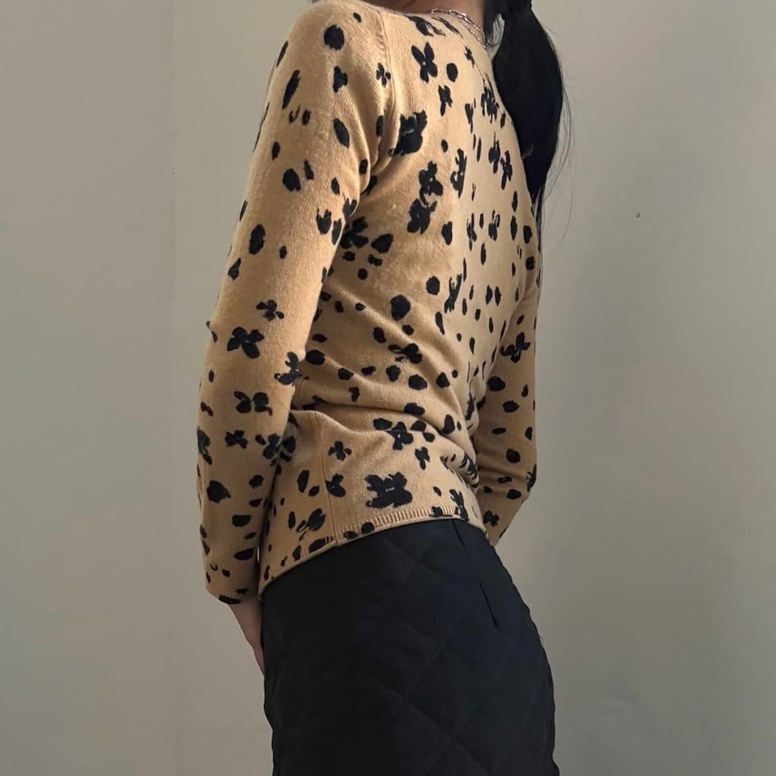 호피 플라워 브이넥 긴팔니트 상품이미지3