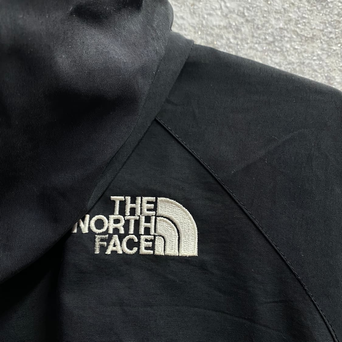 노스페이스 우먼스 블랙 마운틴 자켓 B3520 상품이미지5