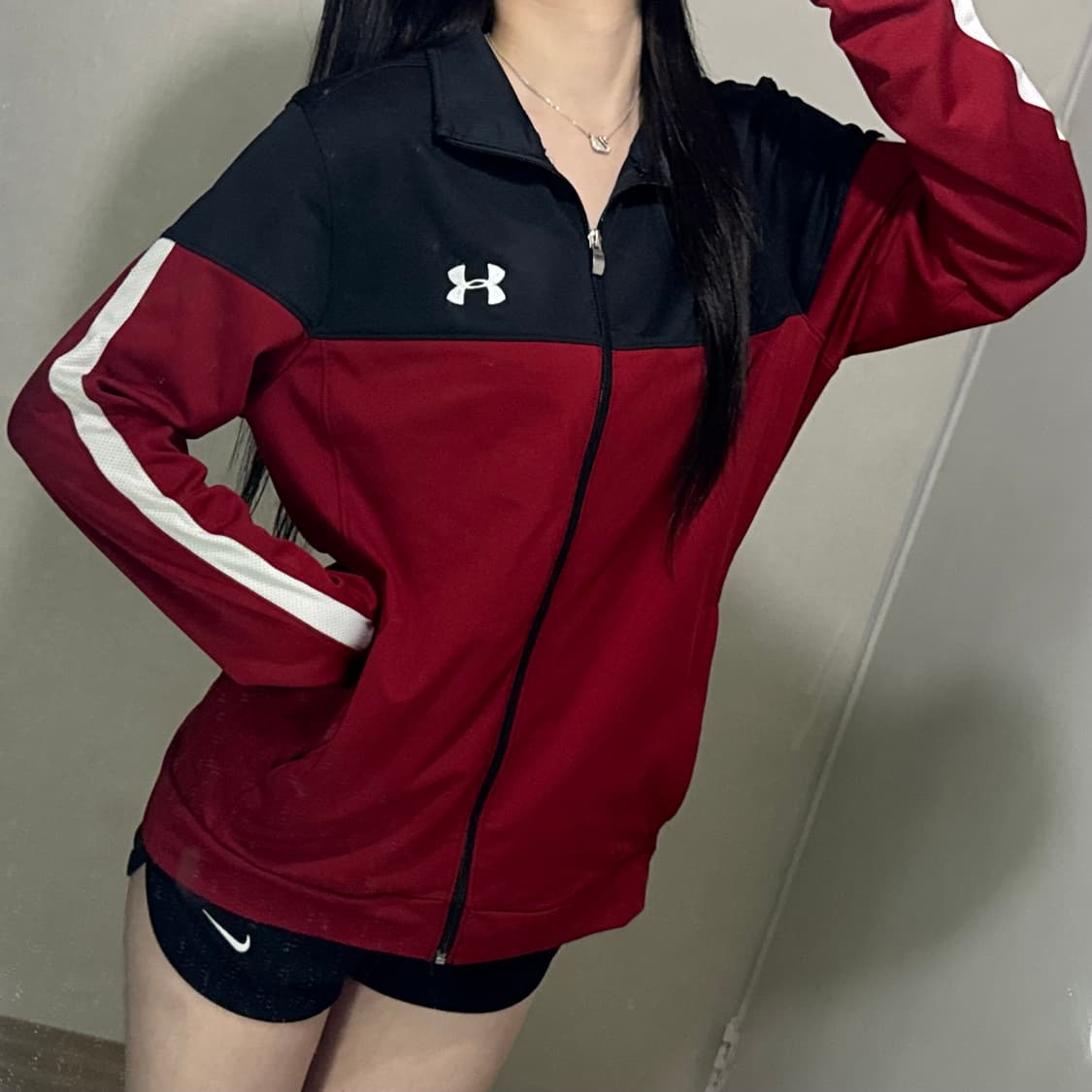 언더아머 빨검 배색 져지 🖤❤️ 상품이미지1