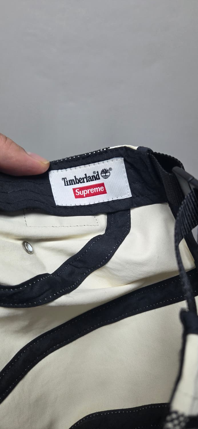 슈프림과 팀버랜드 콜라보 21SS 켐프캡 상품이미지3