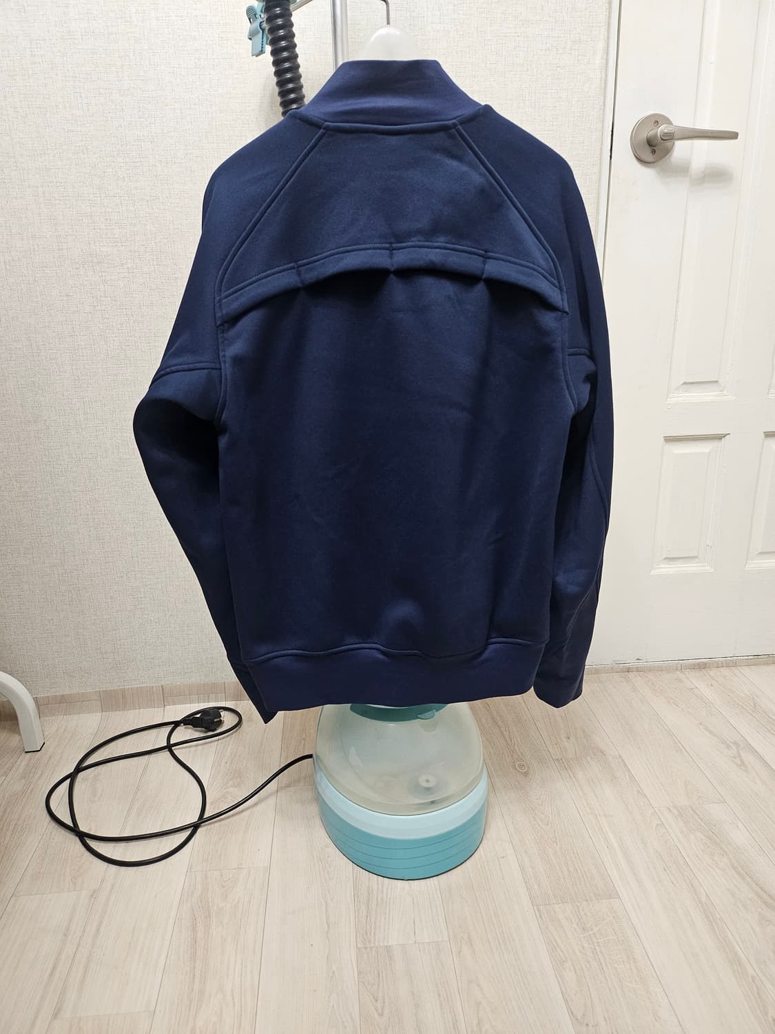 (95~100)M ☆우주매물☆ 나이키 맨유 보다폰 [네이비] 써멀탑 상품이미지8