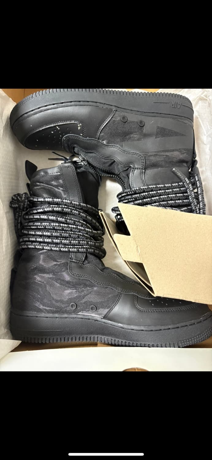 나이키 SF 에어포스1 하이 블랙 다크그레이 카모  270 새제품 상품이미지1