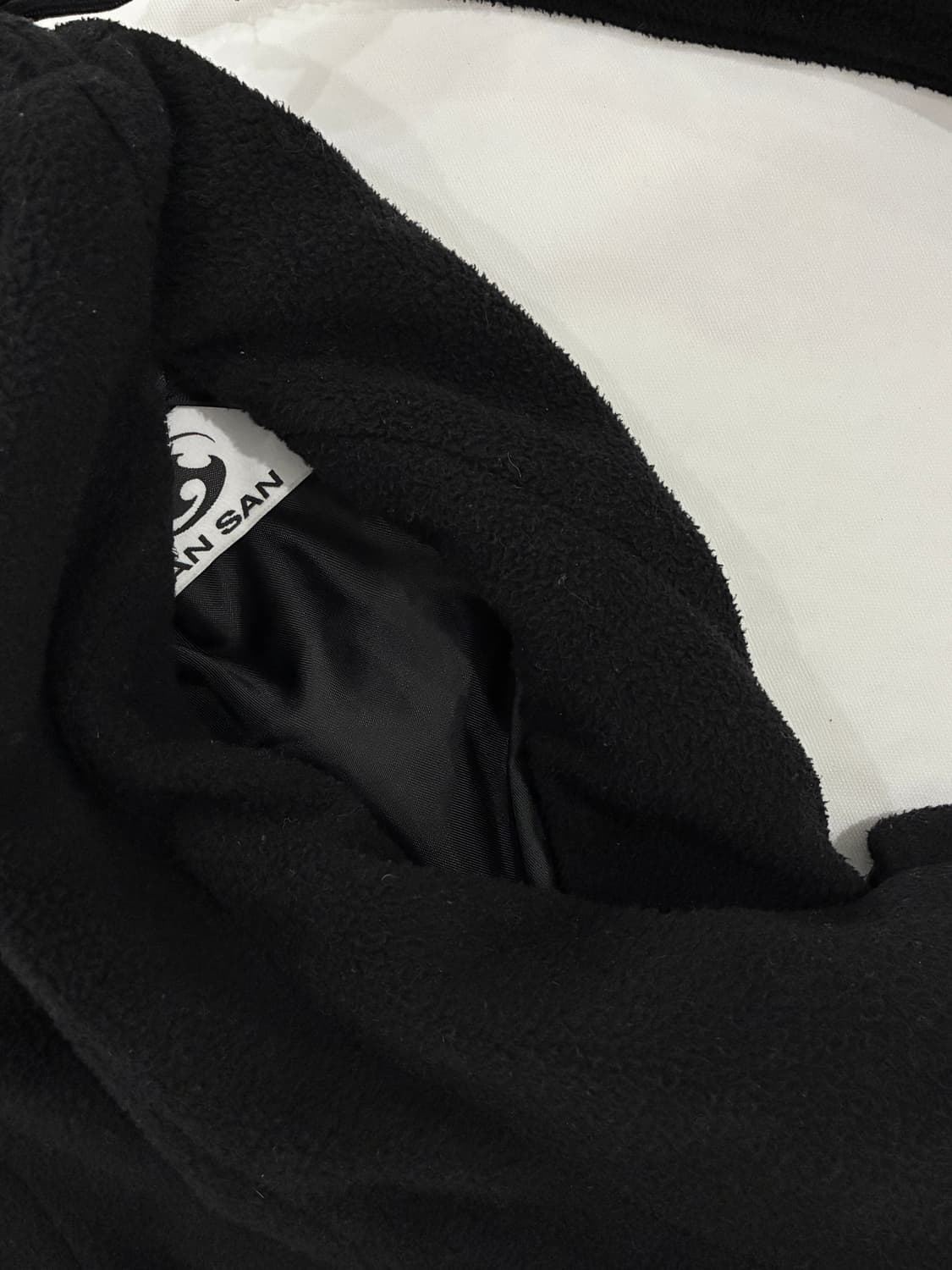 산산기어 플리스 크로스백 블랙 상품이미지6