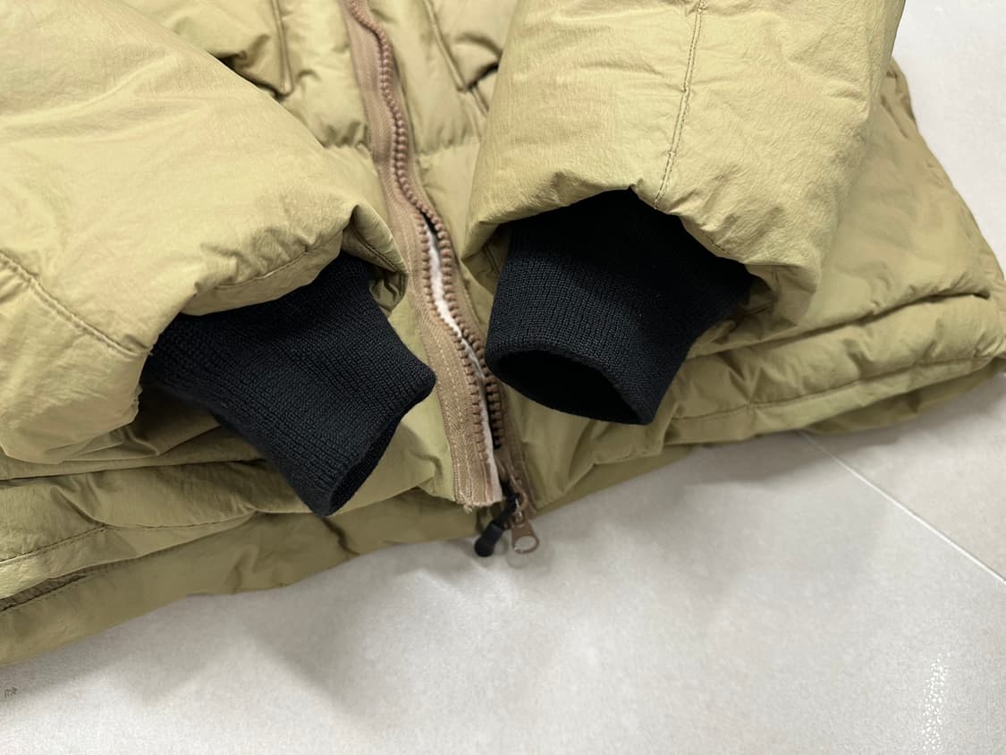 언어펙티드 구스다운 패딩 베이지 M 상품이미지3