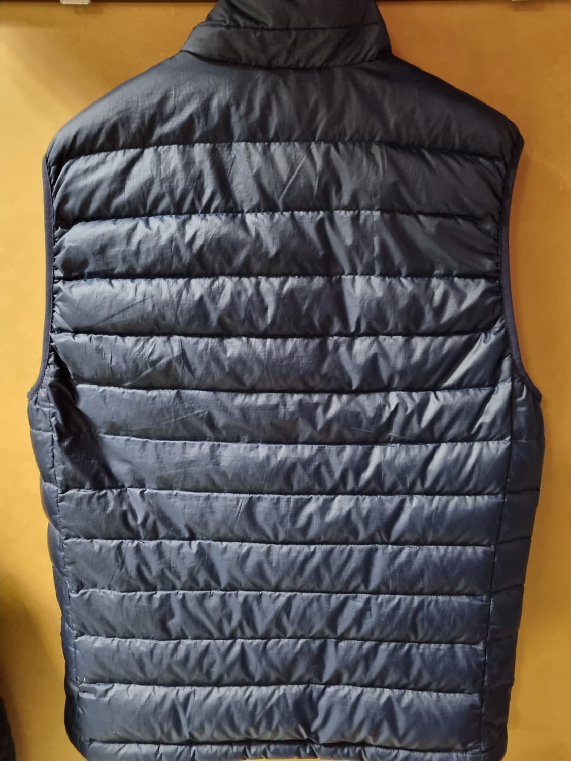 파타고니아 남성 경량 패딩조끼  상품이미지2