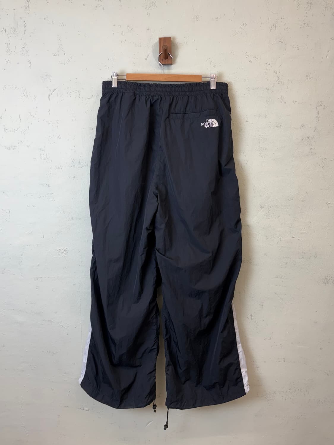 노스페이스 나일론 스트링 부츠컷 트랙팬츠 상품이미지2