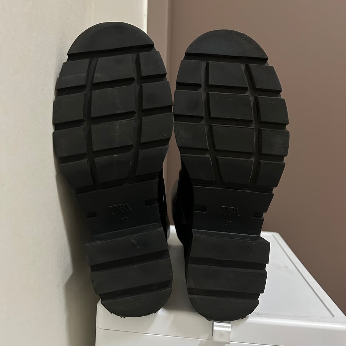 자라 버클 바이커 부츠 상품이미지5