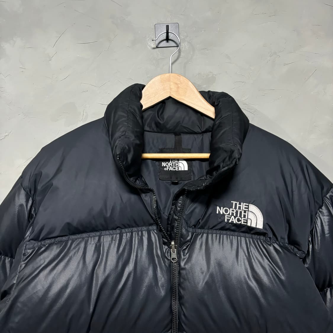 노스페이스 눕시 700 구스다운 패딩 검정 상품이미지2