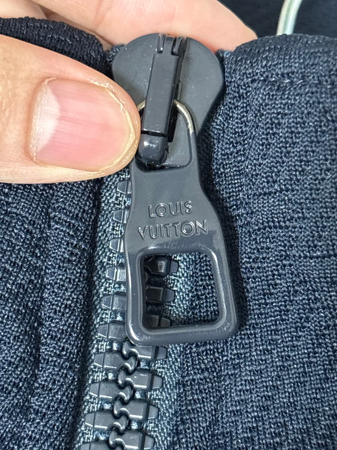 백화점판 루이비통 모노그램 LVSE 집업 s사이즈 상품이미지3