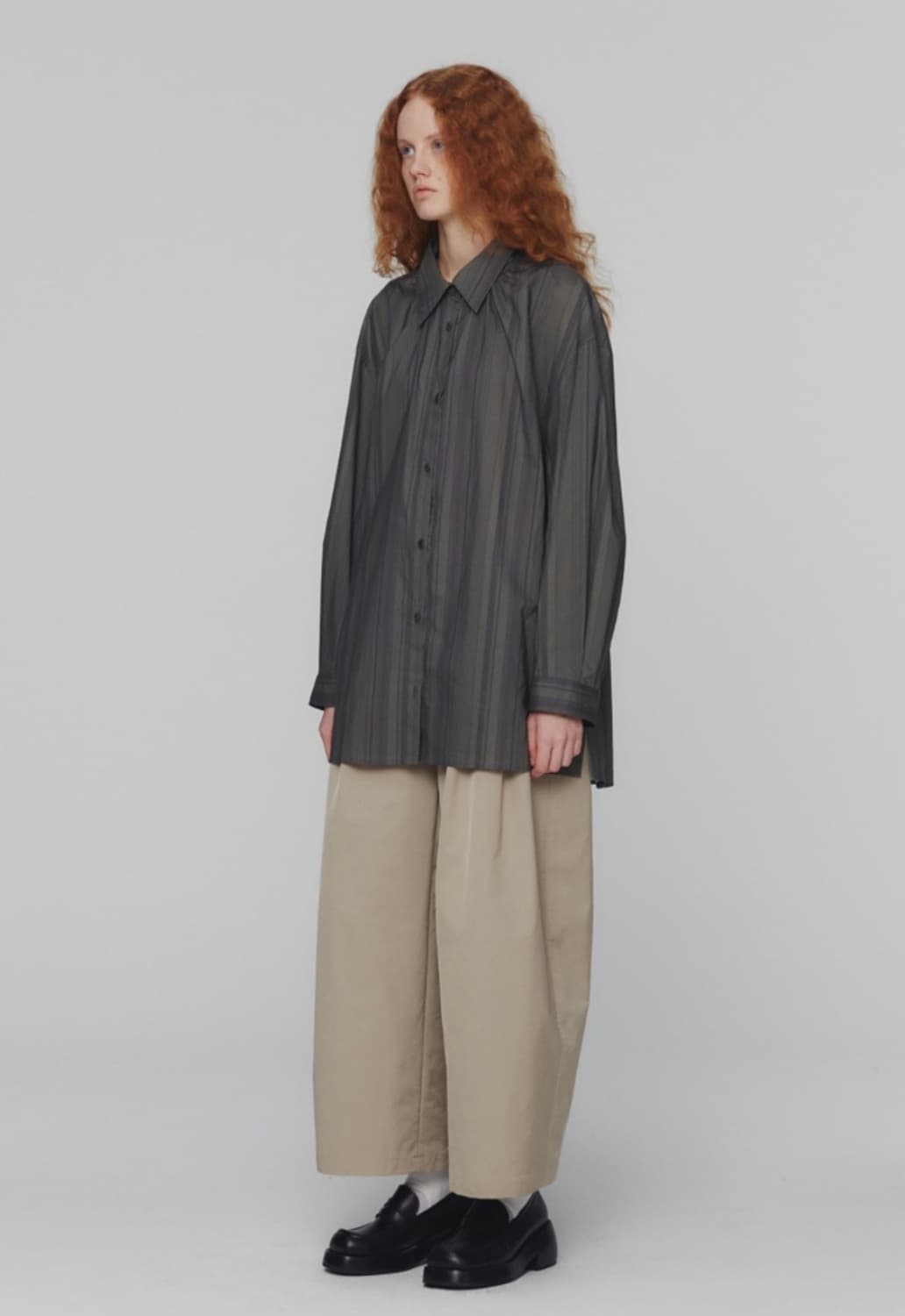 아모멘토 넥 셔링 오버사이즈 셔츠  상품이미지2