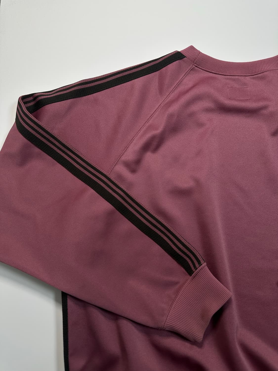 니들스 트랙 크루넥 폴리 스무스 스모크 핑크 상품이미지6