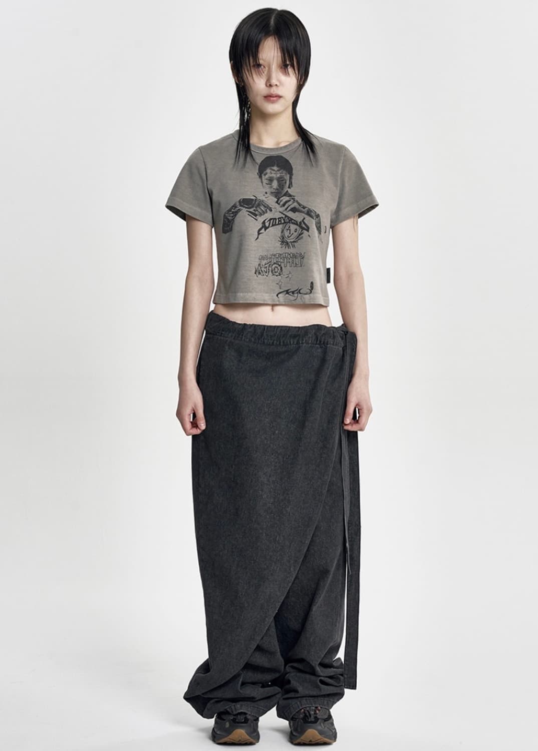 아조바이아조 Pseudo Knight Cropped T-Shirt [DU 상품이미지2