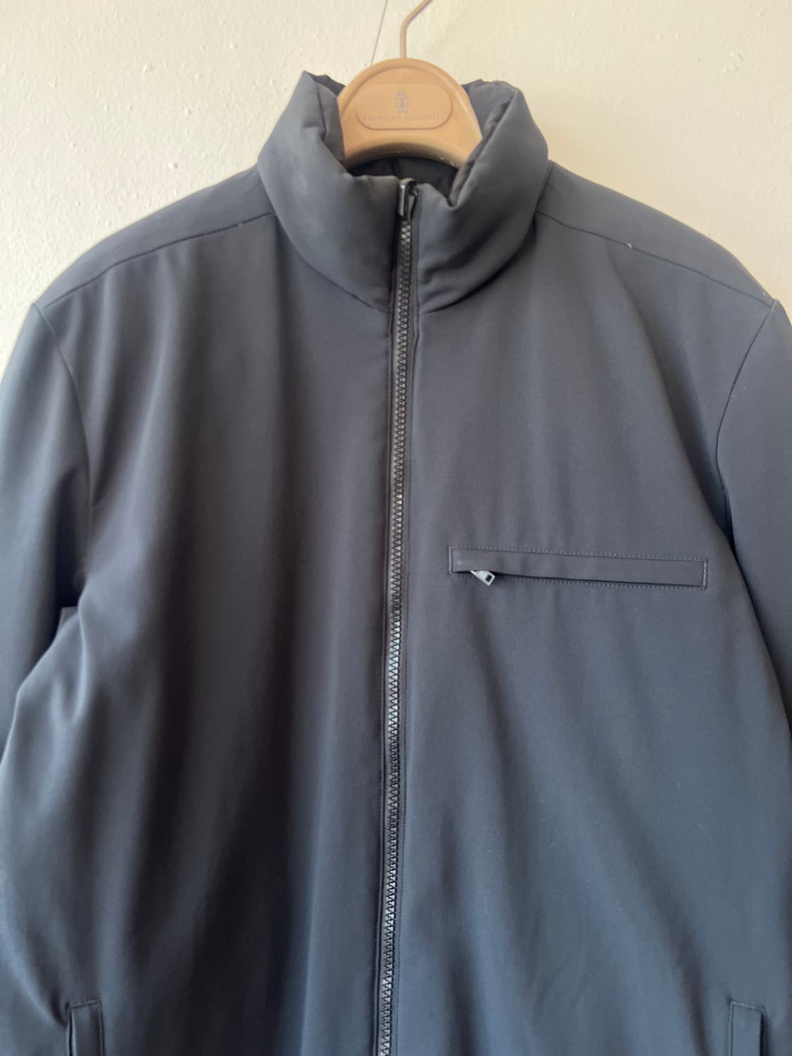 띠어리 남성 블랙 미니멀패딩 리버서블점퍼 상품이미지1