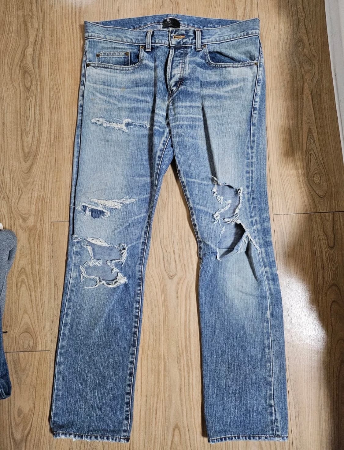 생로랑 데미지 데님 디스진 32 상품이미지1