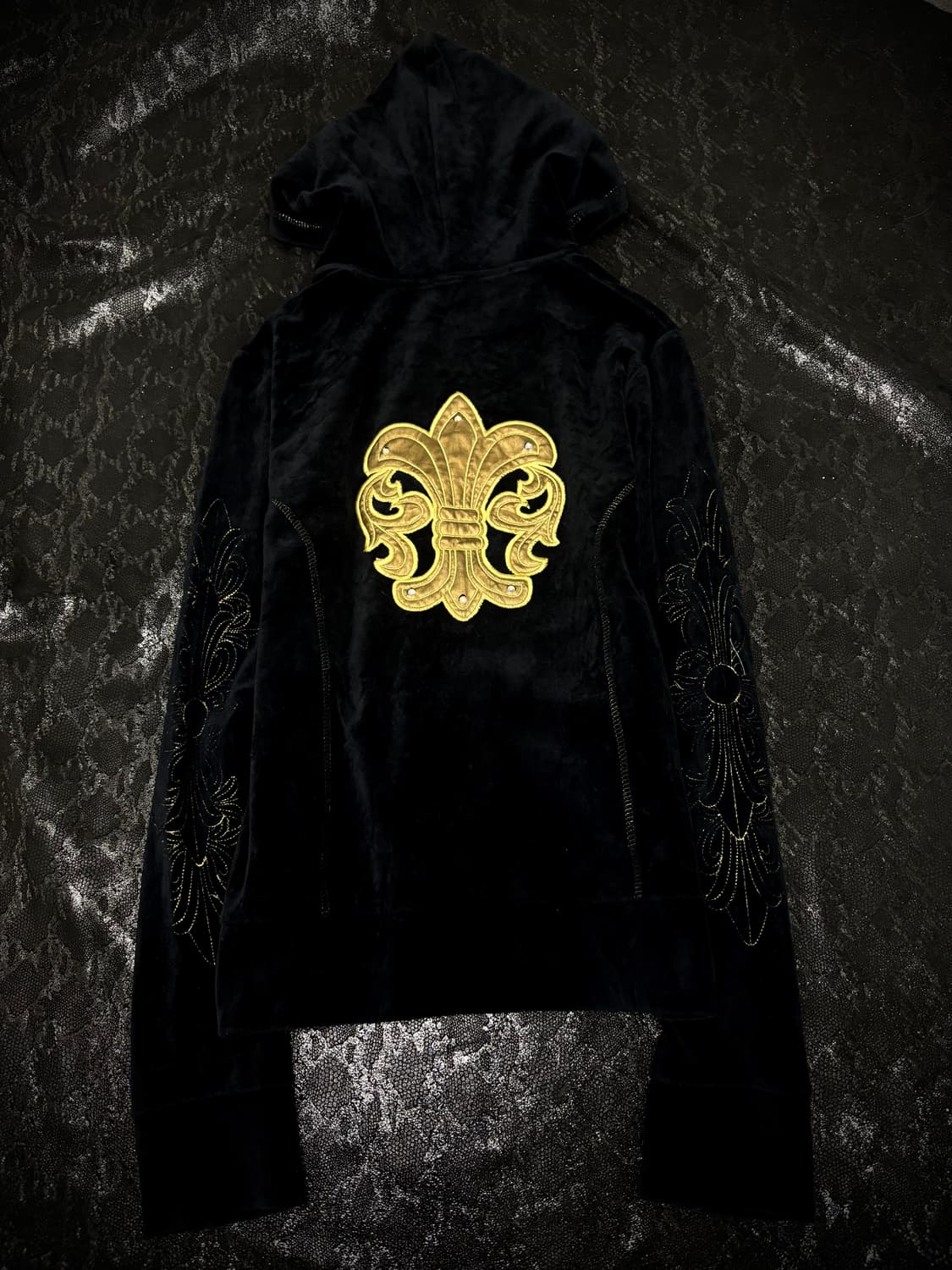  00‘s Cross Patch Velvet Hoodie Zip Up 상품이미지1