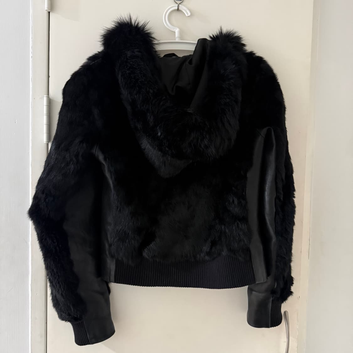 아르마니 익스체인지 블랙 퍼자켓 상품이미지3