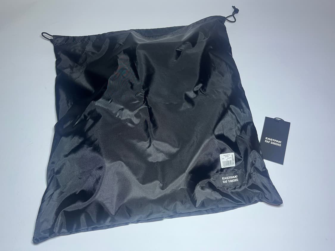[OS] 라프시몬스 X 이스트팩 20FW 파커 패디드 체인 백팩 상품이미지3