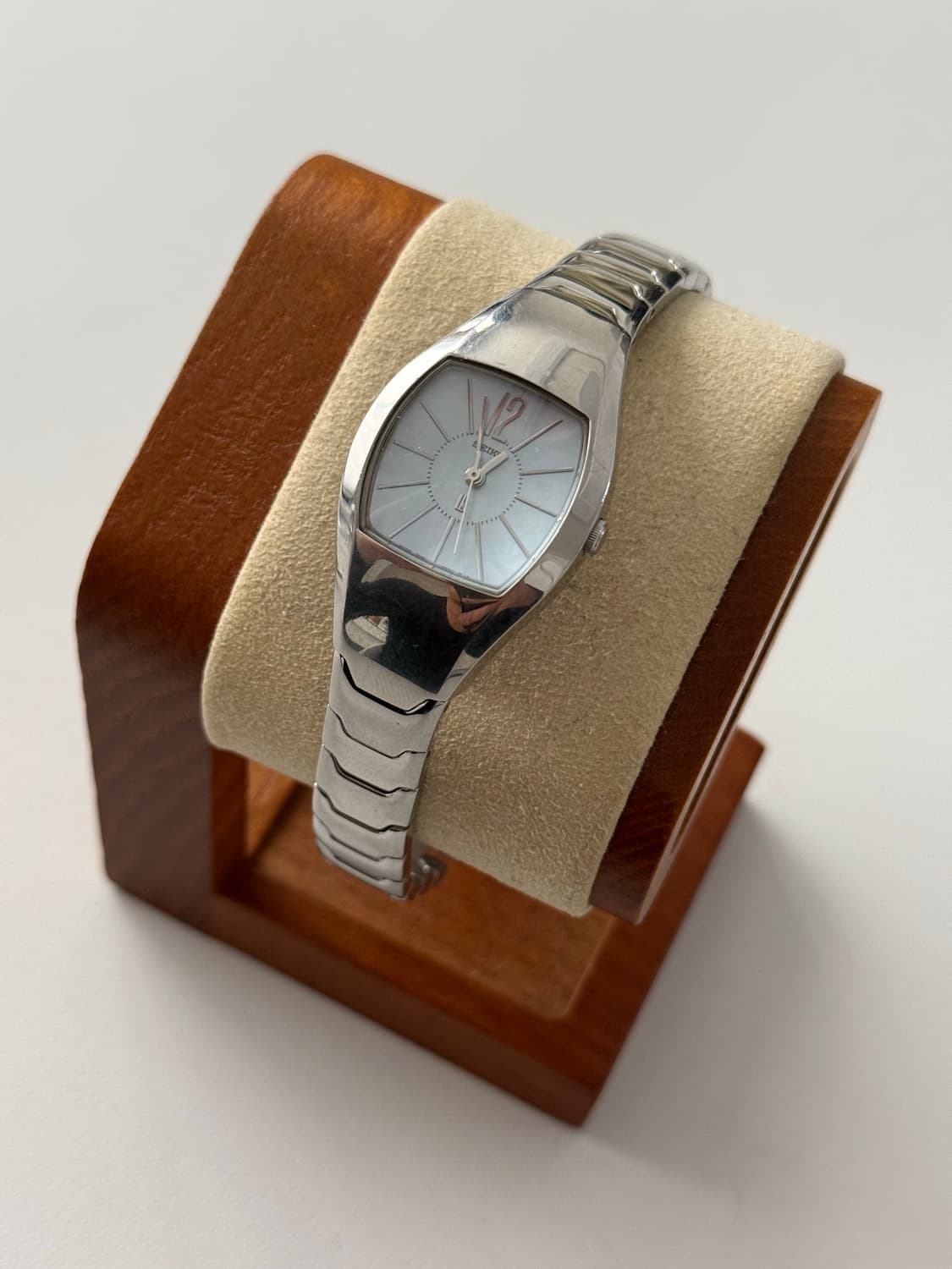 세이코 Seiko 쉘 실버 사파이어  상품이미지1