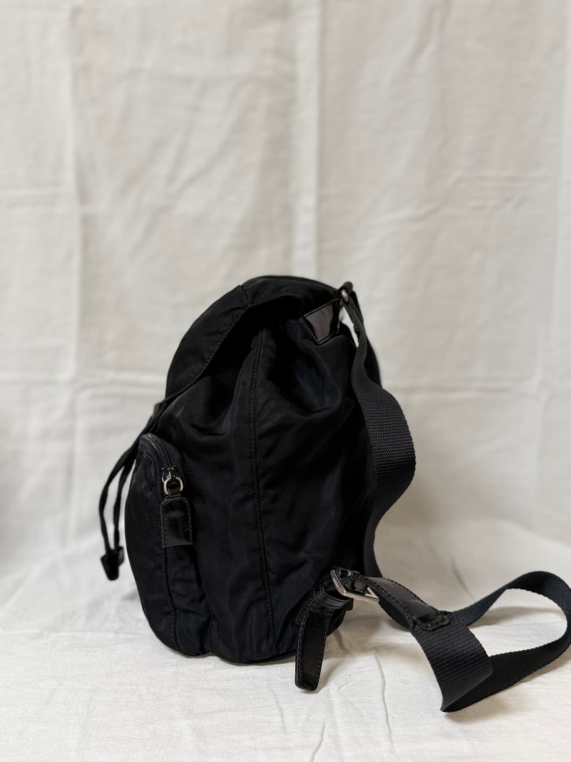 정품 프라다 포코노 나일론 투포켓 백팩 스몰 상품이미지5