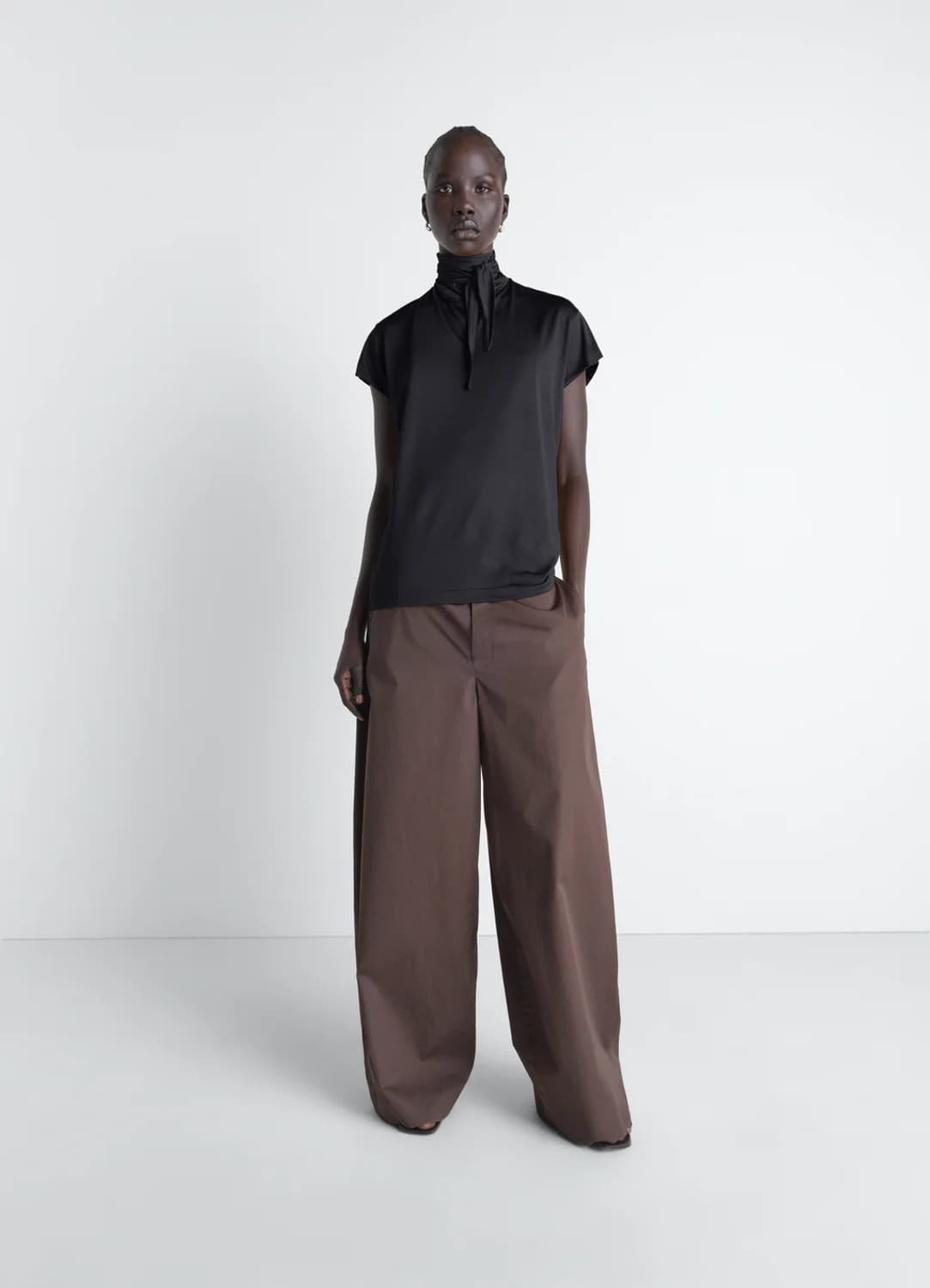 [XS,S,M]르메르 26ss 숏 슬리브리스 풀라드 탑/블랙 상품이미지2