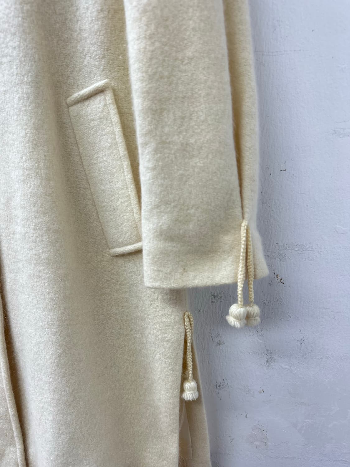 일본빈티지 폼폼 방울 포인트 울 아이보리 코트 상품이미지4