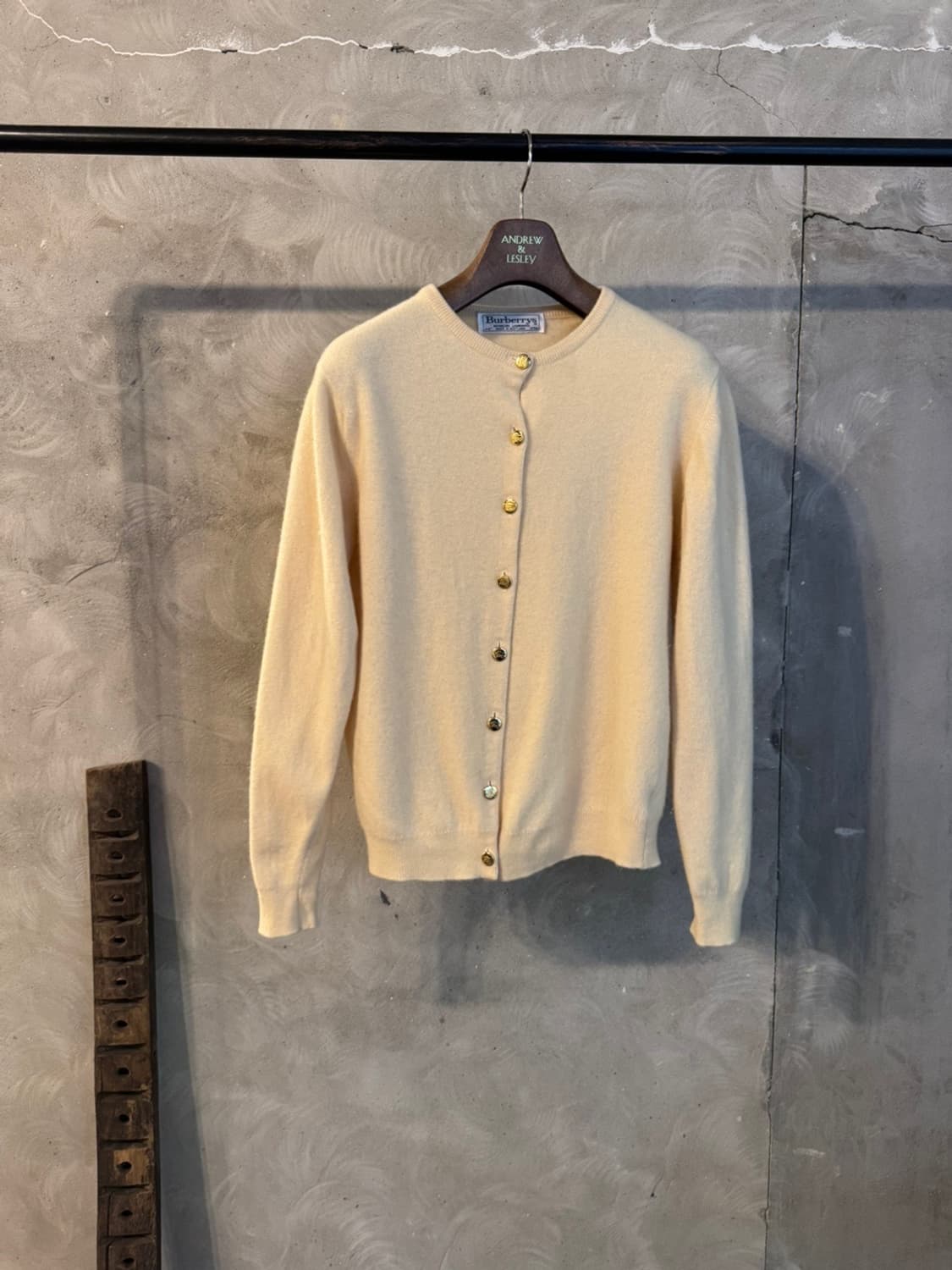 버버리 램스울 금장 가디건 55 상품이미지1