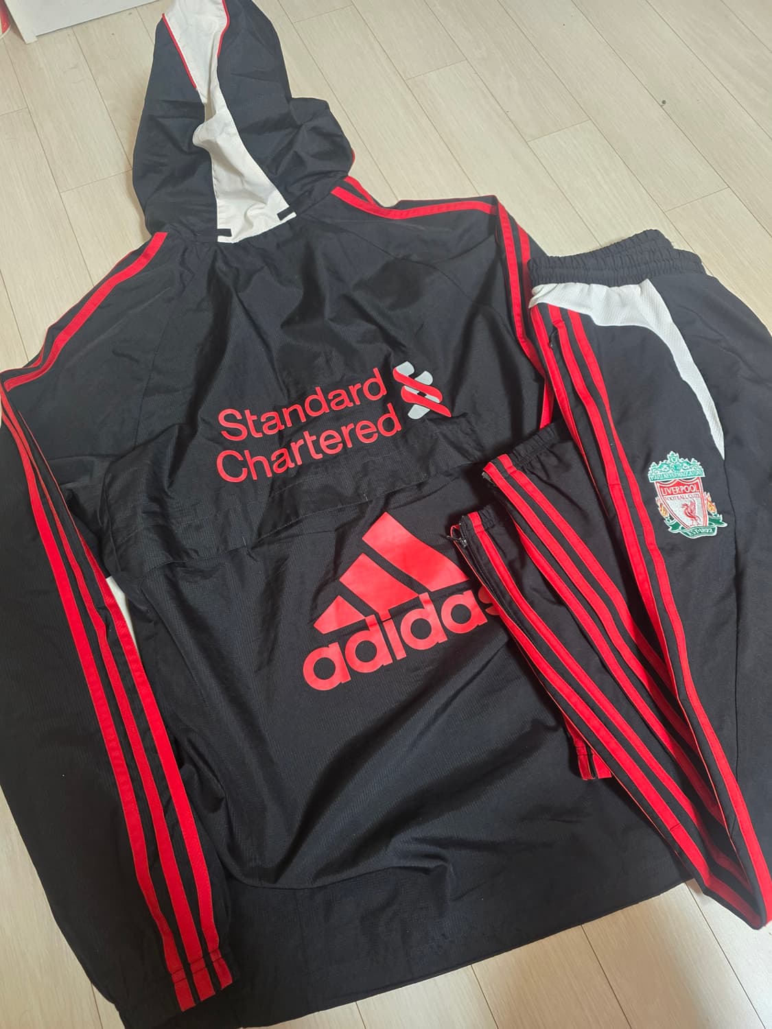 아디다스 리버풀바람막이 10-11 상품이미지3