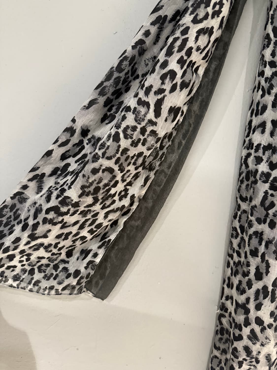 Leopard pattern scarf  상품이미지3