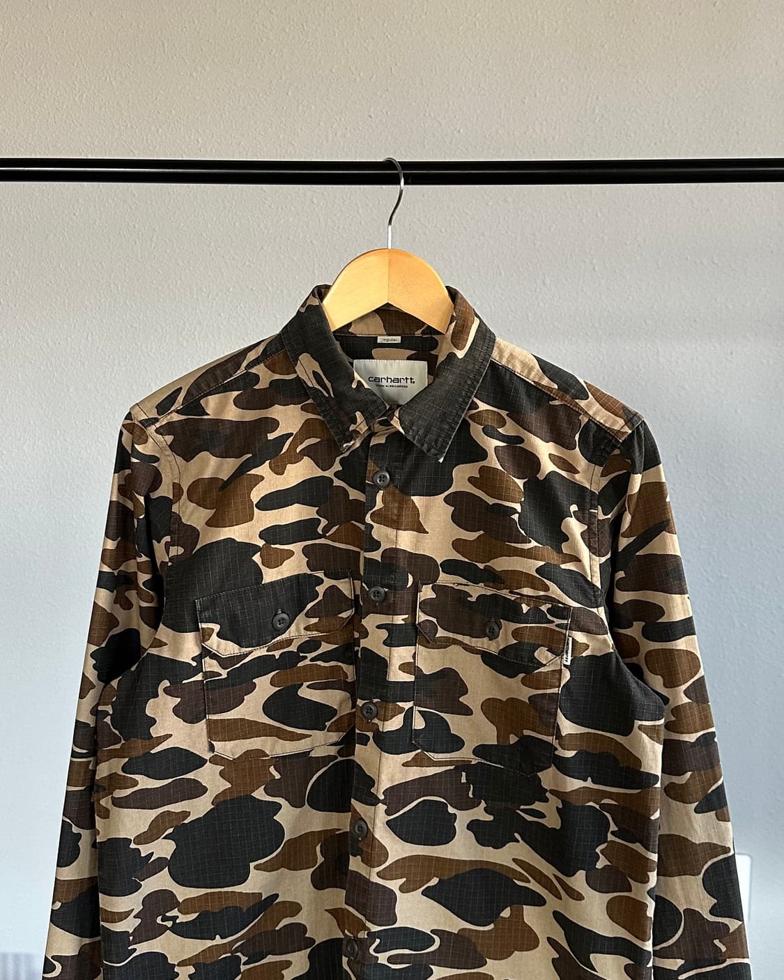 [M]칼하트 WIP 카모플라주 립스탑 워크 셔츠 상품이미지2