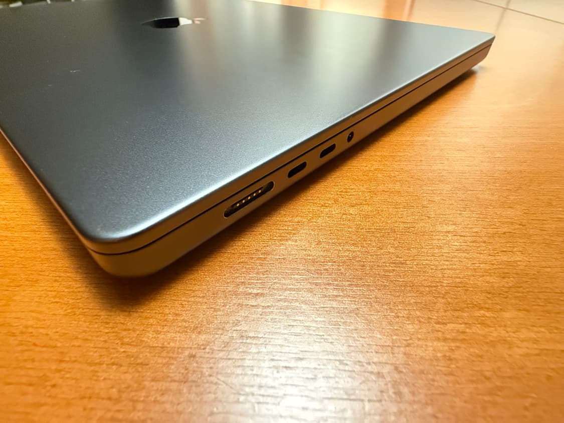 맥북프로 M3pro 16인치 1tb 18ram 12cpu 18gpu 상품이미지6